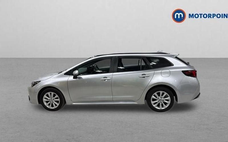 Used Toyota Corolla 140 HP (102 kW) 2026 Estate