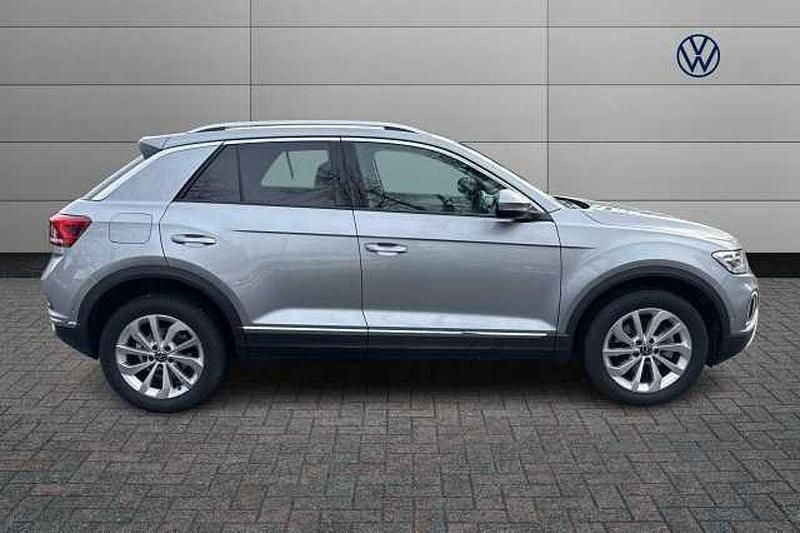 Used VW T-Roc Style 150 HP (110 kW) 2025 Silver SUV