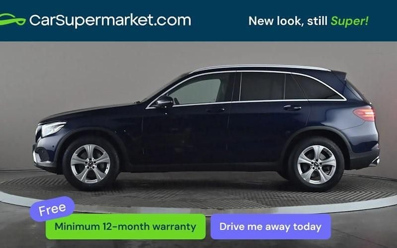 Used Mercedes GLC250 204 HP (150 kW) 2018 Blue Estate