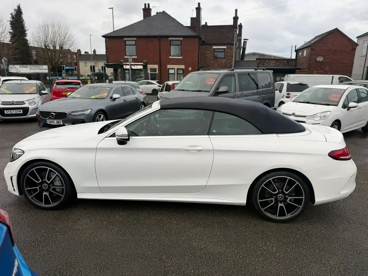 Used Mercedes C300 AMG Line Premium 245 HP (180 kW) 2018 White Cabriolet