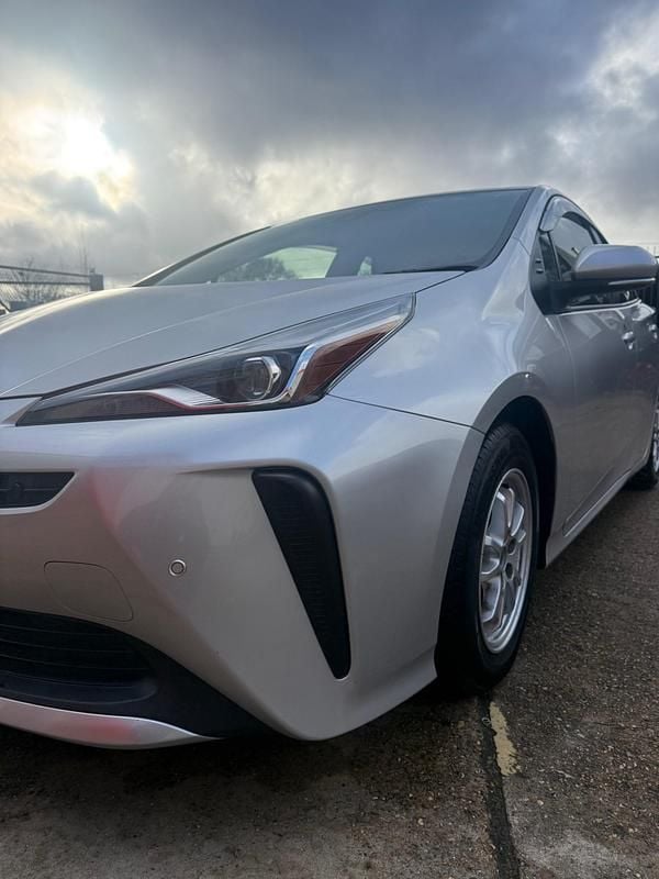 Silver Used 2021 Toyota Prius Hatchback | £12,400 (Fair price) - Image 1/4