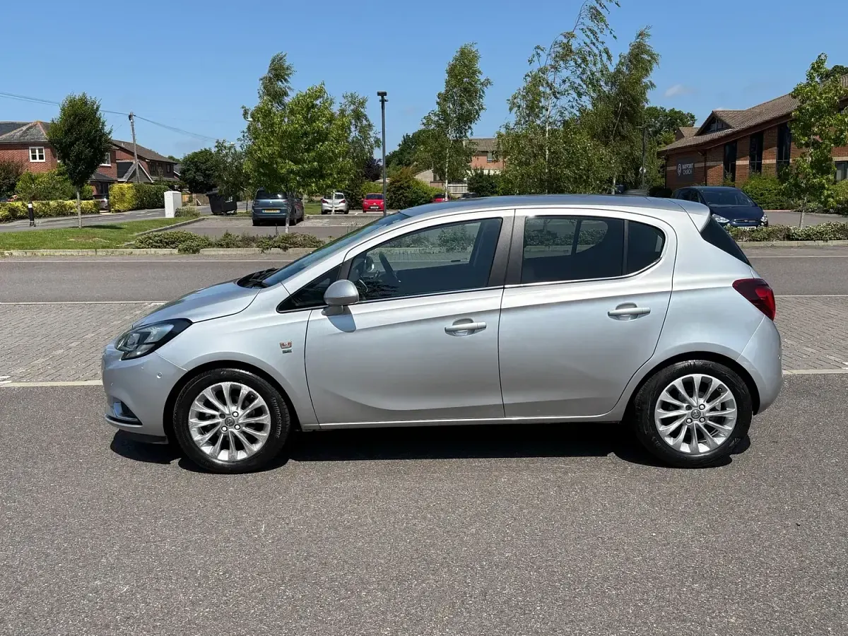 Used Vauxhall Corsa 90 HP (66 kW) 2016 Silver Hatchback