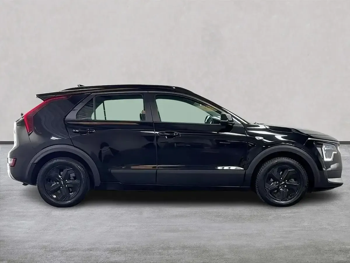 Used Kia Niro 2023 Black SUV