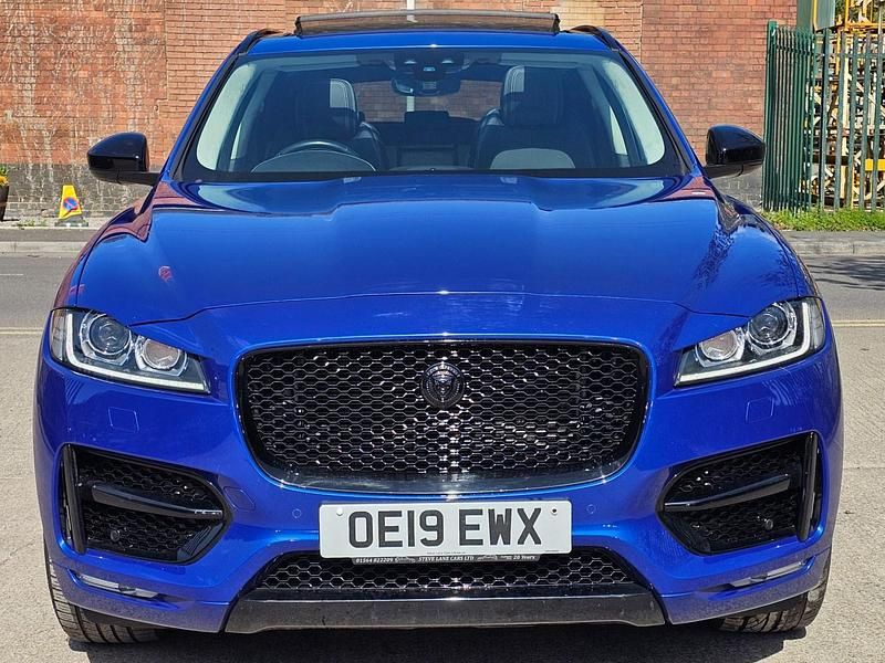 Second-hand Jaguar F-Pace R-Sport 180 CP (132 kW) 2019 Albastru SUV