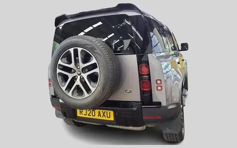 Used Land Rover Defender S 200 HP (147 kW) 2020 Grey SUV