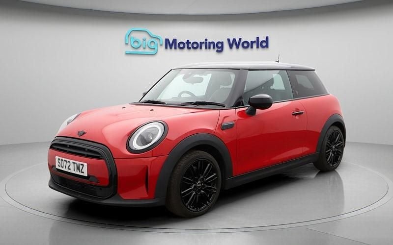 Used Mini Cooper Exclusive 136 HP (100 kW) 2022 Red Hatchback