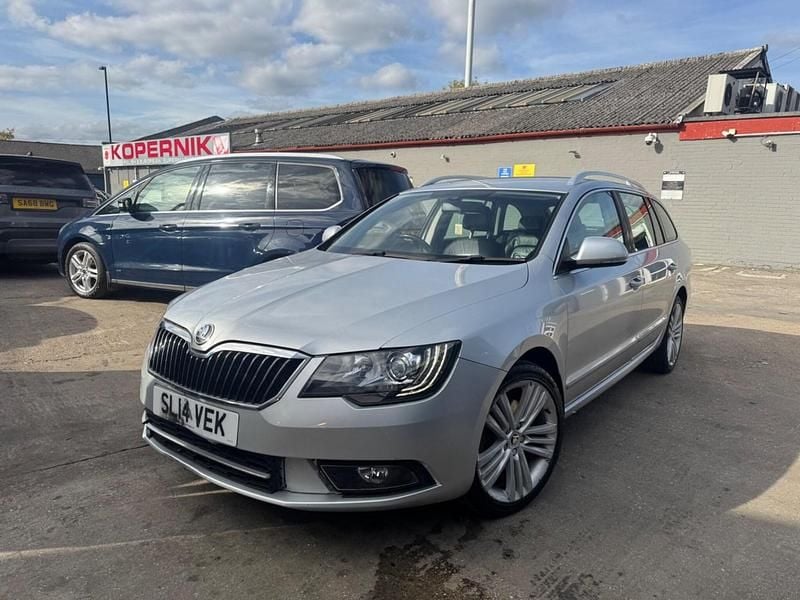 Silver Used 2014 Skoda Superb Elegance Estate | £5,999 (Good price) - Image 1/3