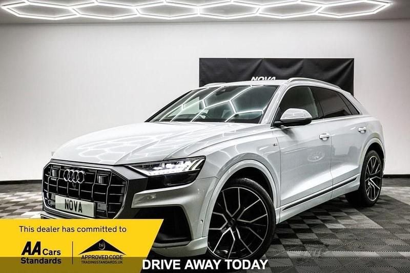 White Used 2018 Audi Q8 S-Line SUV | £32,900 (Fair price) - Image 1/4
