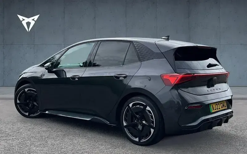 Used Cupra Born e-Boost 169 kW (230 HP) 2024 Hatchback