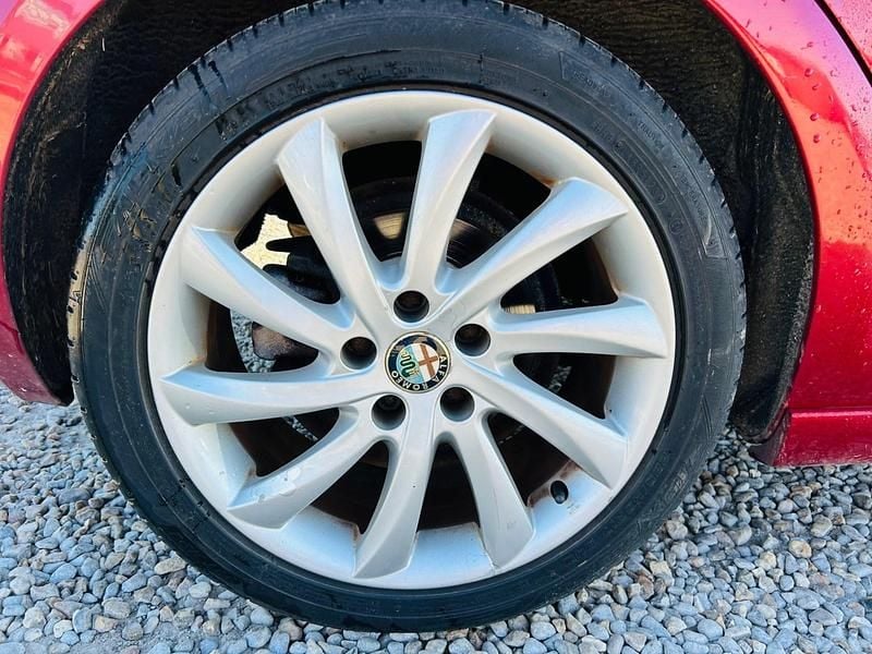 Used Alfa Romeo Giulietta Veloce 2010 Red Hatchback