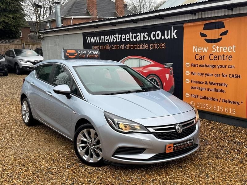 Used Vauxhall Astra Design Edition 105 HP (77 kW) 2016 Silver Hatchback