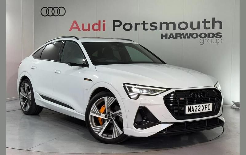 White Used 2022 Audi e-tron Sportback Advanced SUV | £33,290 - Image 1/4