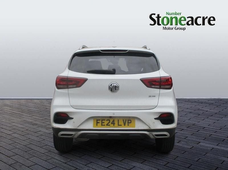 Used MG ZS Exclusive 111 HP (81 kW) 2024 White SUV