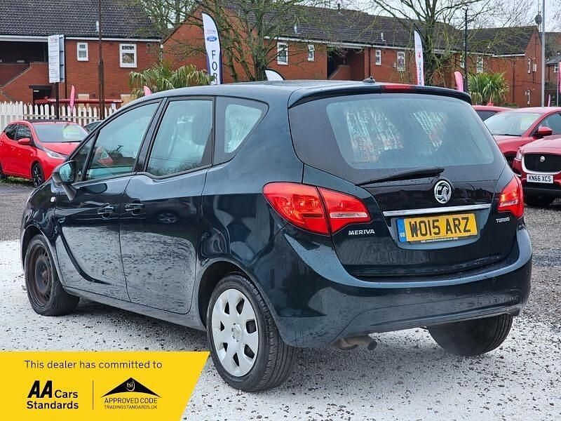 Used Vauxhall Meriva 120 HP (88 kW) 2015 Green MPV