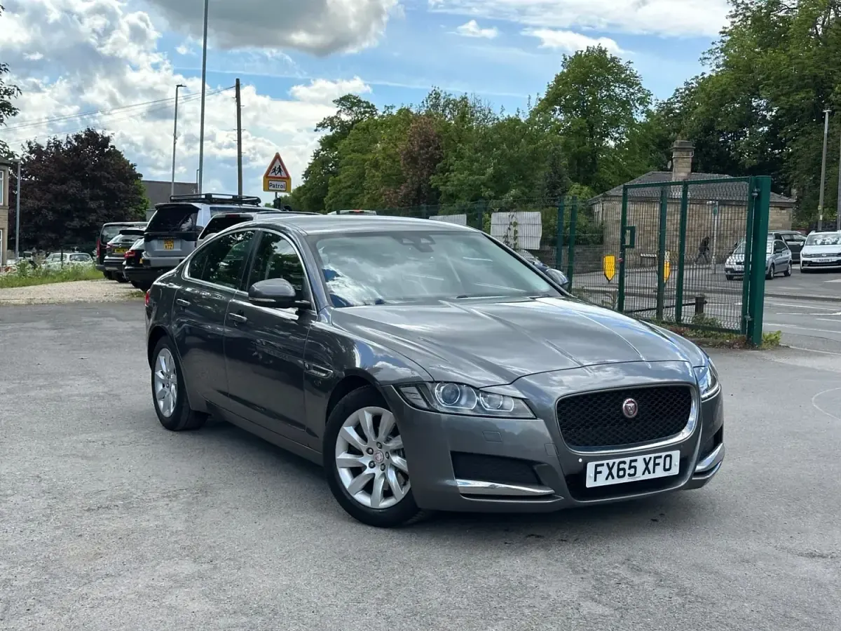 Gebraucht Jaguar XF Prestige 2015 Grau Limousine