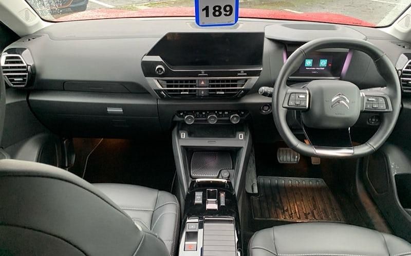 Used Citroën e-C4 Shine 100 kW (136 HP) 2022 Red Hatchback