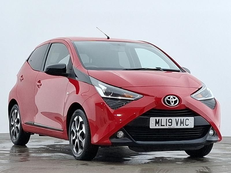 Red Used 2019 Toyota Aygo Trend Hatchback | £8,998 (Fair price) - Image 1/4