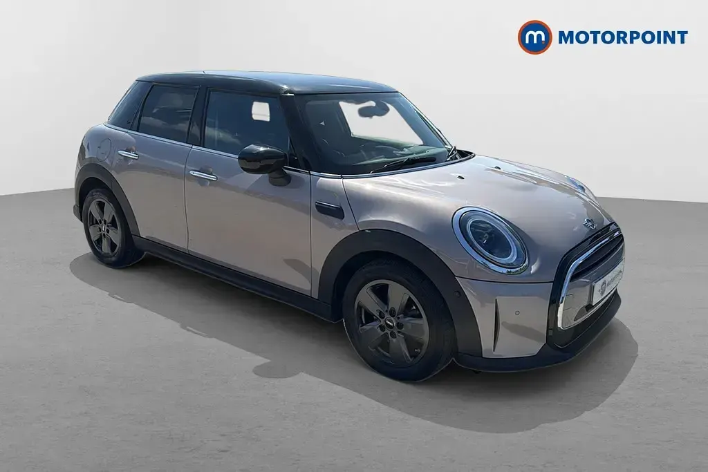 Used Mini Cooper Classic 136 HP (100 kW) 2022 Hatchback