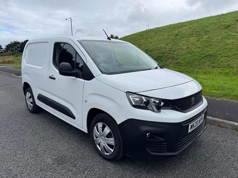 White Used 2020 Peugeot Partner Van | £6,650 (Good price) - Image 1/4