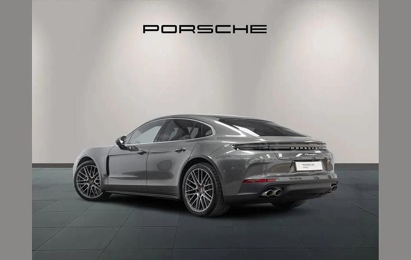 Used Porsche Panamera 348 HP (255 kW) 2025 Green Hatchback