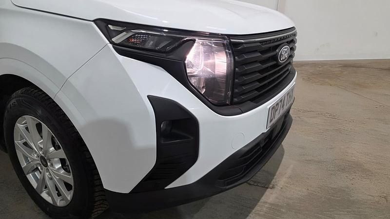Usado Ford Transit Limited 125 CV (91 kW) 2025 Blanco Van
