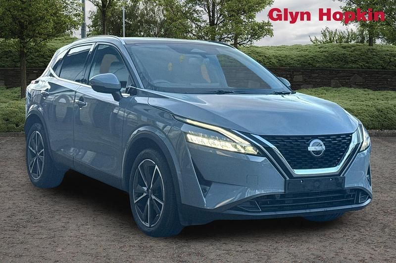 Grey Used 2022 Nissan Qashqai Tekna SUV | £17,929 (A bit pricey) - Image 1/4