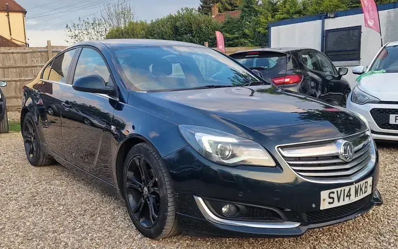 Begagnad Vauxhall Insignia Edition 163 HK (119 kW) 2014 Halvkombi