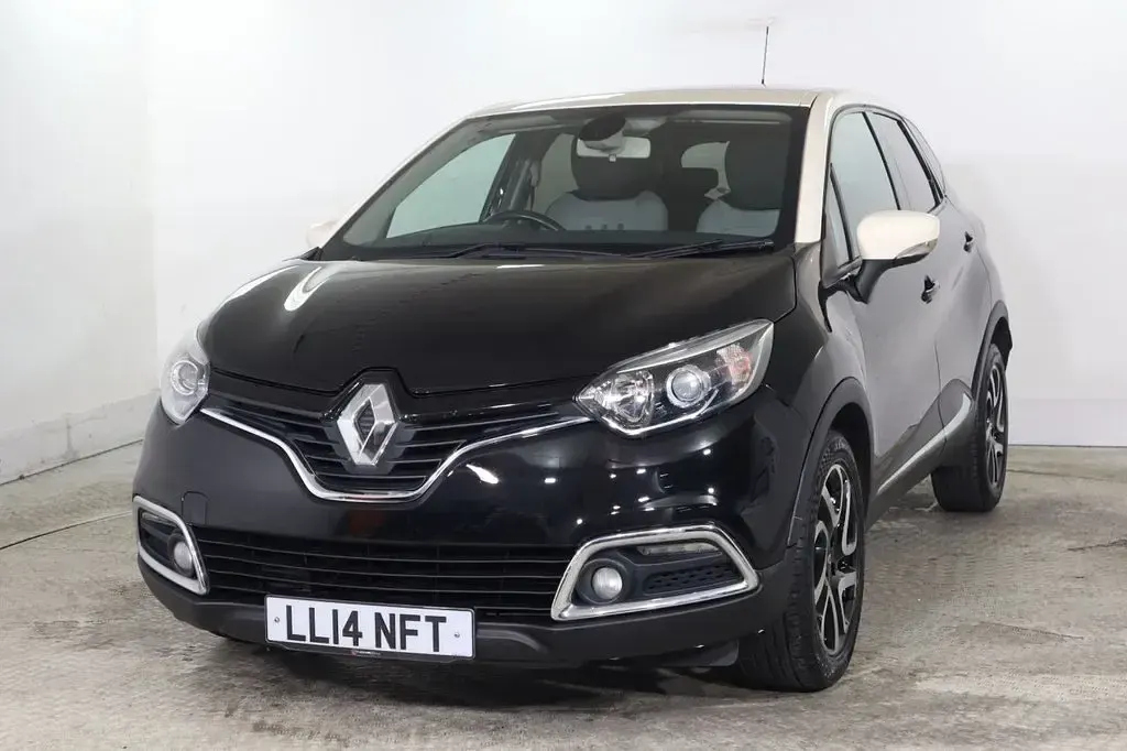 Used Renault Captur Dynamique 90 HP (66 kW) 2014 Black SUV