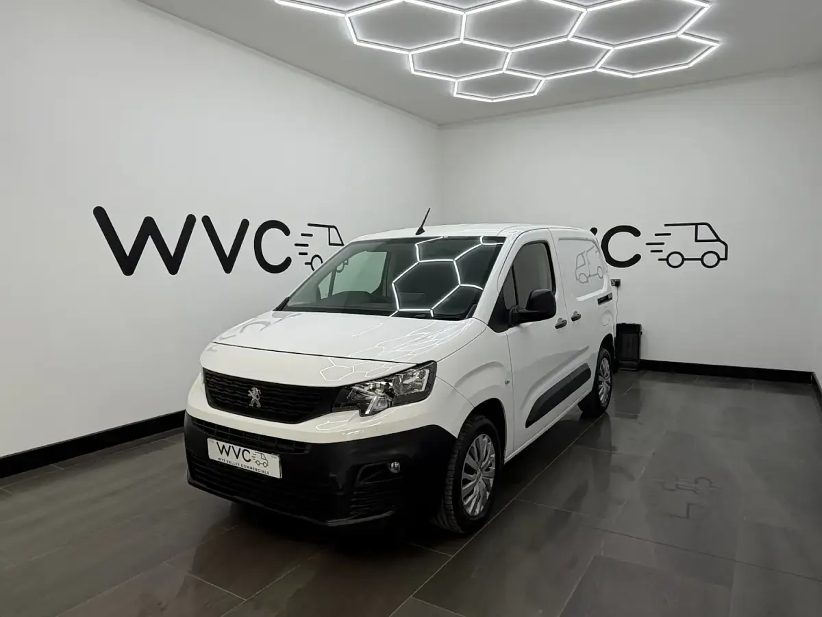 Used Peugeot Partner 2019 White MPV