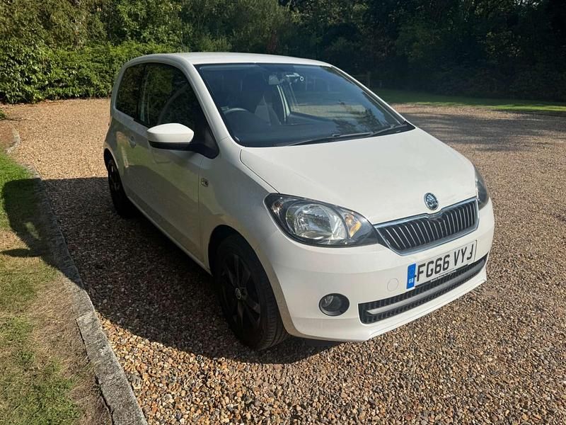 White Used 2016 Skoda Citigo Hatchback | £5,995 (Fair price) - Image 1/4