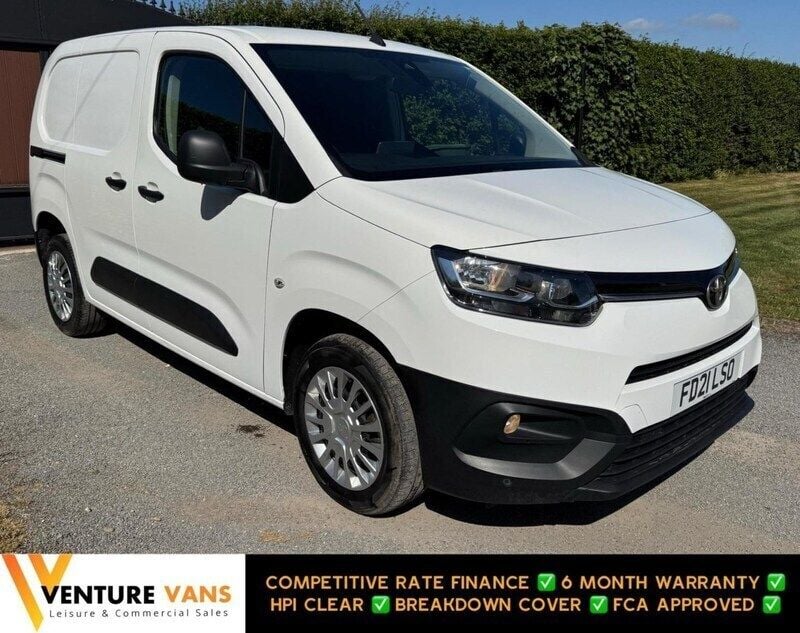White Used 2021 Toyota Proace Van | £8,995 (Good price) - Image 1/4
