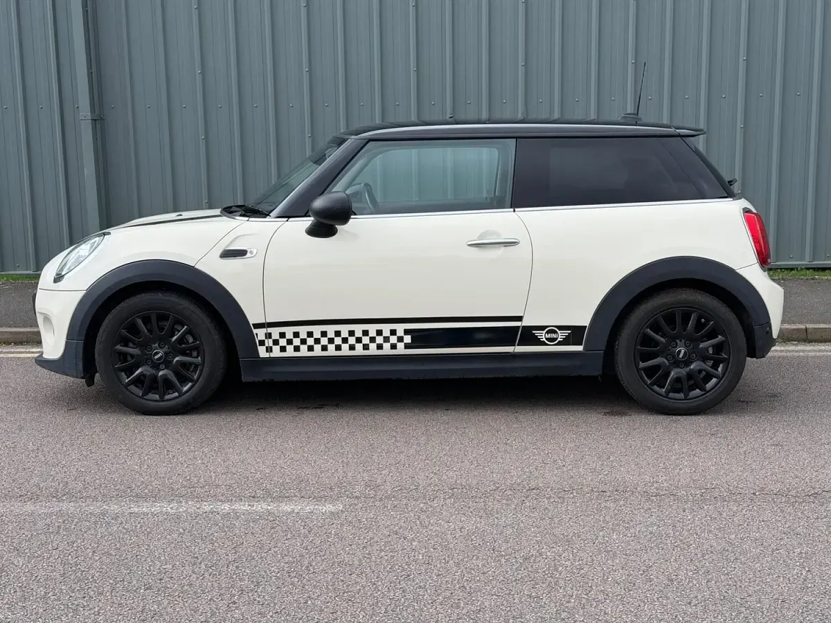 Used Mini Cooper Hatch 136 HP (100 kW) 2018 White Hatchback