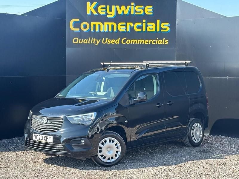 Used Vauxhall Combo 100 HP (73 kW) 2023 Black MPV