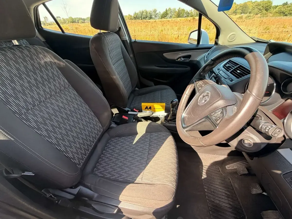 Used Vauxhall Mokka S 136 HP (100 kW) 2015 White SUV