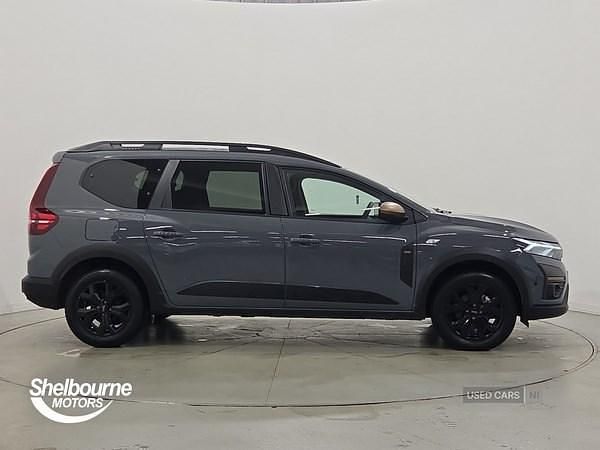 Used Dacia Jogger Extreme 140 HP (102 kW) 2024 Grey MPV