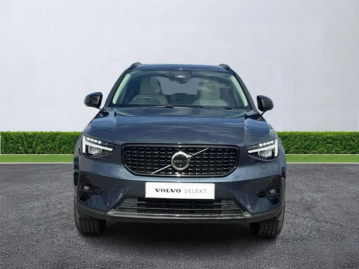 Used Volvo XC40 Ultra 2026 Blue SUV