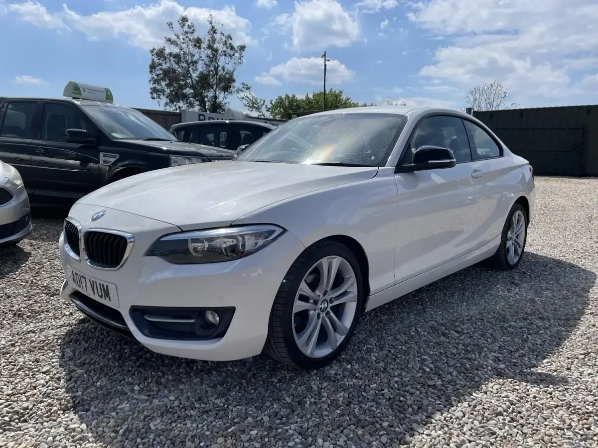 Begagnad BMW 218 Sport Line 2017 Vit Sportkupé