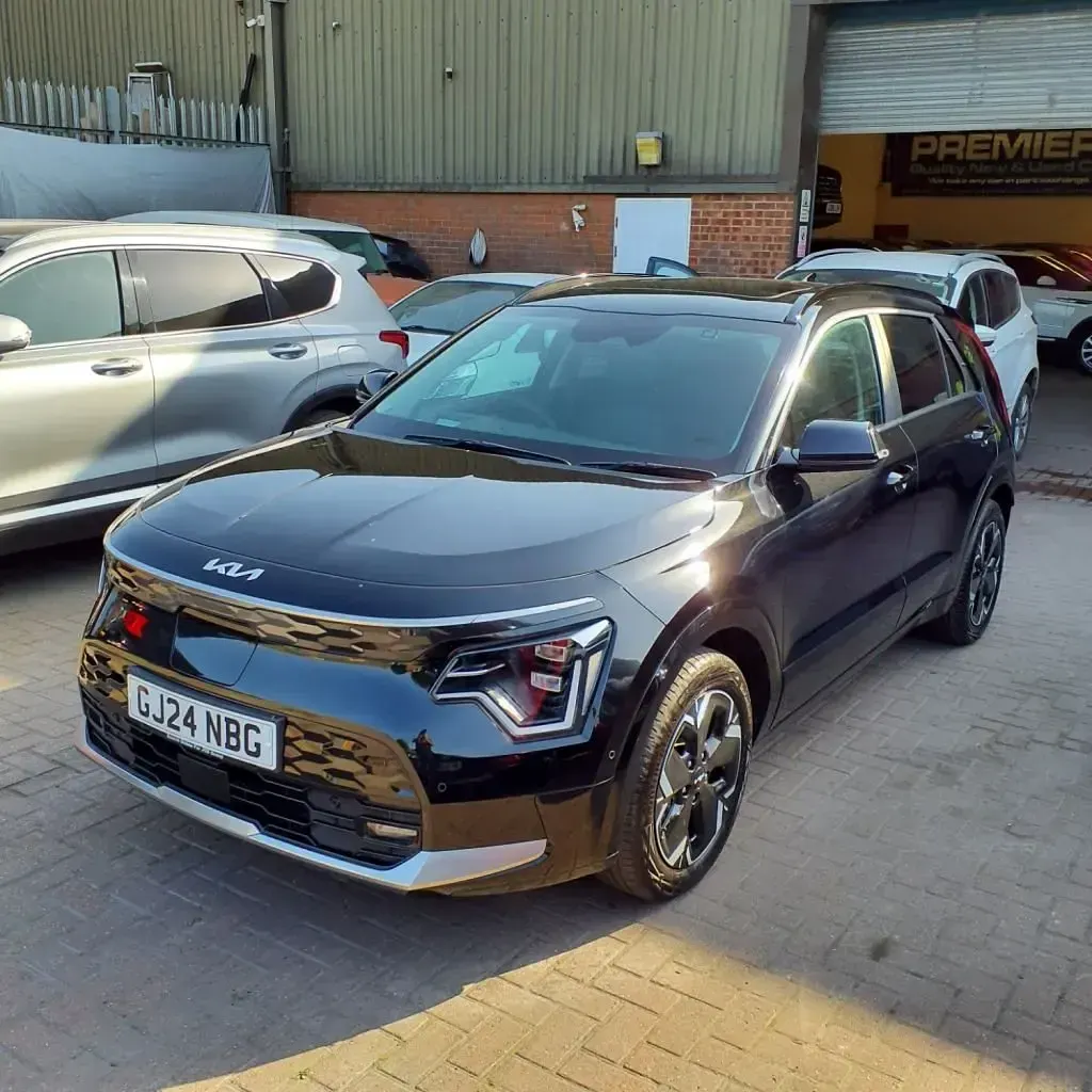 Used Kia Niro 148 kW (202 HP) 2024 Black SUV