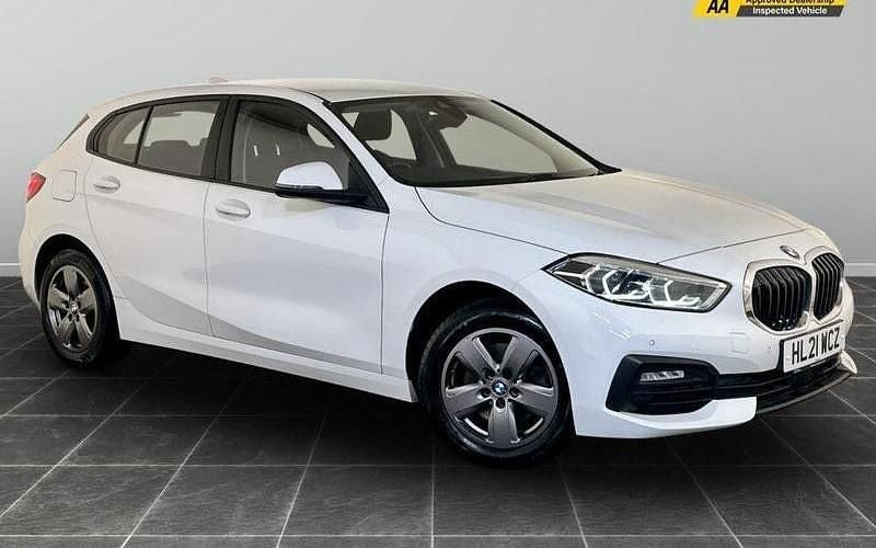 White Used 2021 BMW 118 Comfort Edition Hatchback | £12,495 (Fair price) - Image 1/2