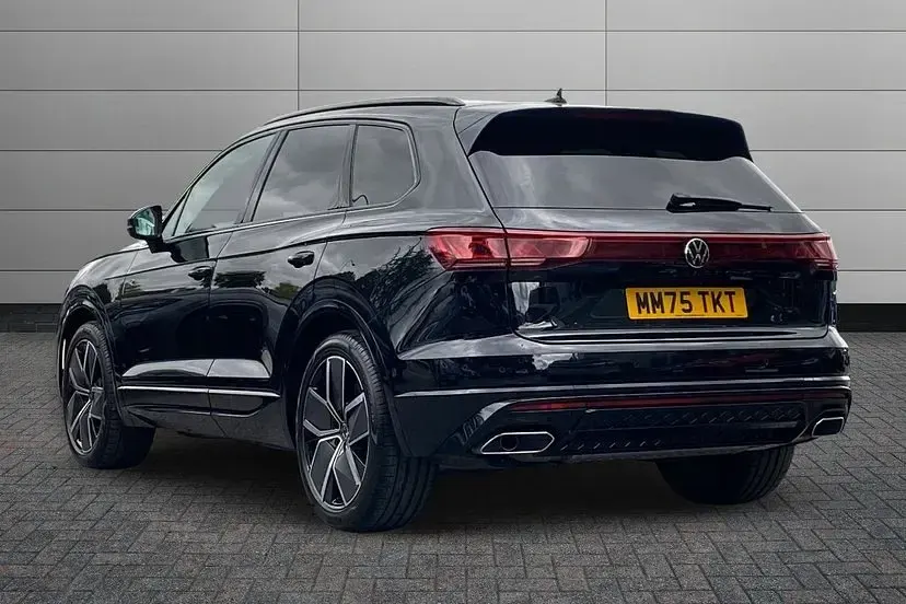 Used VW Touareg Black Edition 286 HP (210 kW) 2025 Grenadilla black SUV