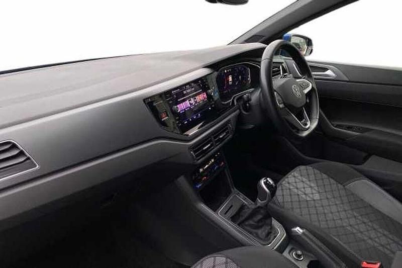 Used VW Polo R-line 95 HP (69 kW) 2023 Blue Hatchback
