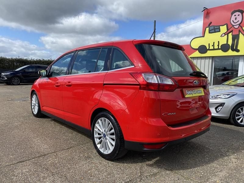 Used Ford Grand C-Max Titanium 120 HP (88 kW) 2018 Red MPV