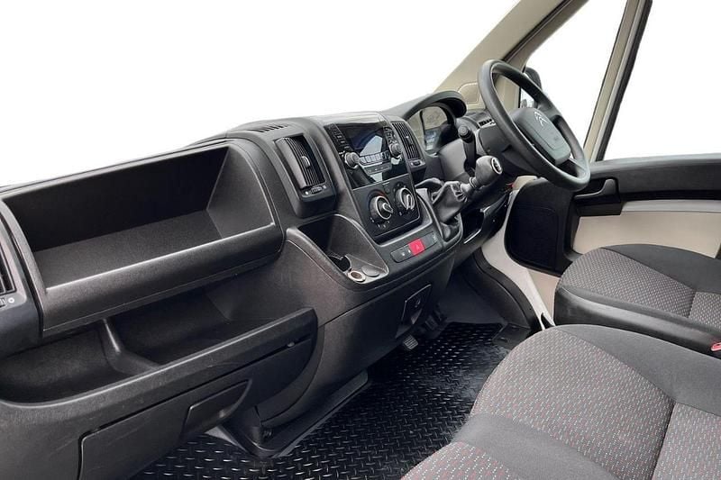 White Used 2022 Citroën Relay Van | £16,995 (A bit pricey) - Image 1/4