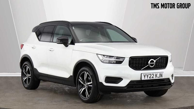 White Used 2022 Volvo XC40 R-Design SUV | £26,450 (Fair price) - Image 1/4