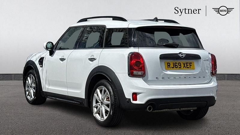 Used Mini Cooper Countryman Sport 136 HP (100 kW) 2019 White SUV