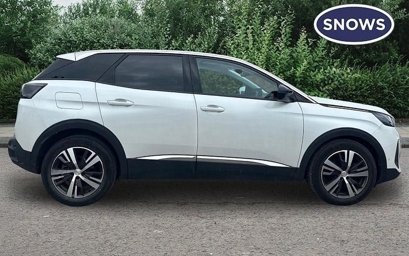 Used Peugeot 3008 Allure 131 HP (96 kW) 2022 White SUV