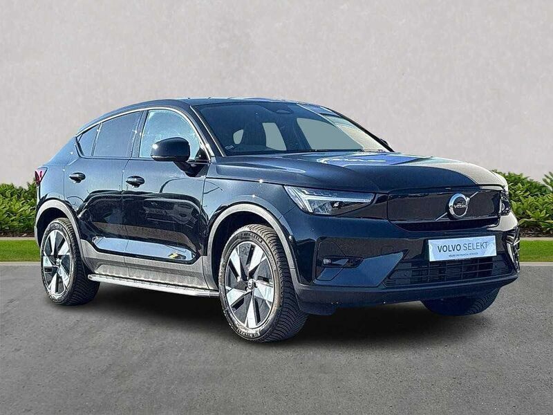 Black Used 2024 Volvo EC40 Plus SUV | £35,999 (A bit pricey) - Image 1/4