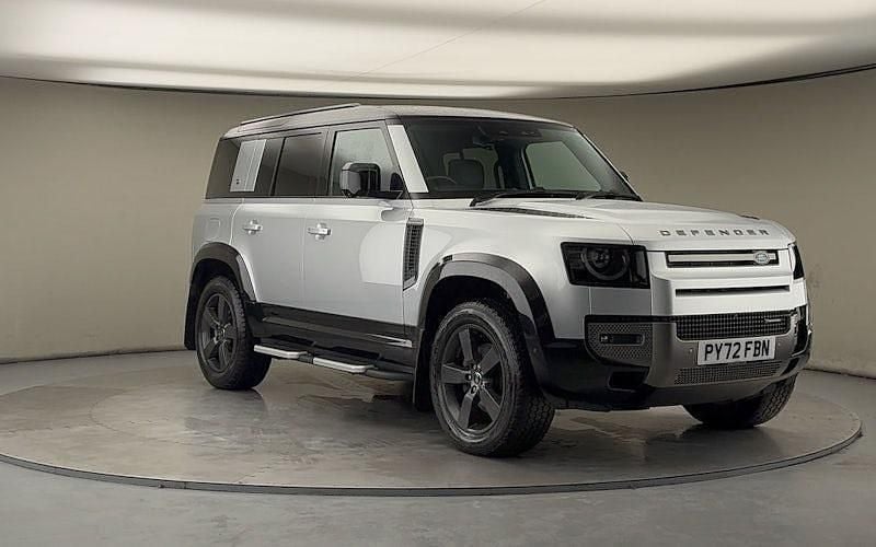 Used 2025 Land Rover Defender HSE Dynamic Estate | £55,000 (Super price) - Image 1/4
