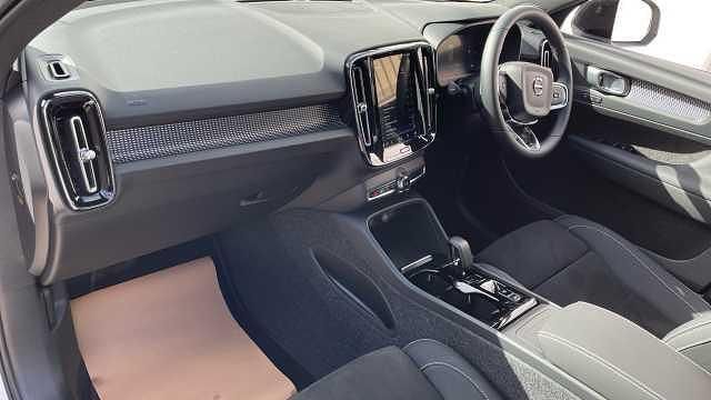 Used Volvo XC40 Plus 194 HP (142 kW) 2026 SUV