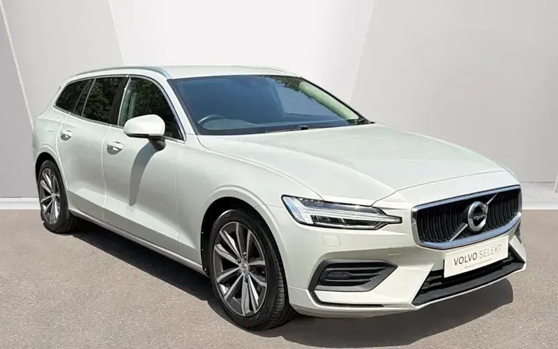 Used Volvo V60 Momentum 197 HP (144 kW) 2021 Estate